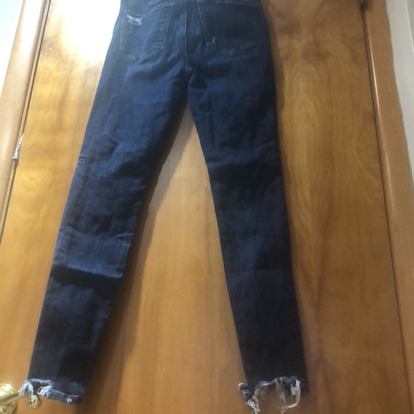 AE never worn women’s size 2 regular ripped jeans - Picture 2 of 8